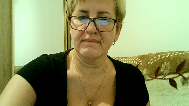 Dana4921 online show from November 10, 2025, 6:35 pm