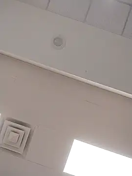 ryder393 online show from December 4, 2025, 8:08 pm