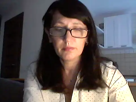 Snapshot of Elena48324 chatting on October 10, 2025, 11:11 am Elena48324 online show from October 10, 2025, 11:11 am