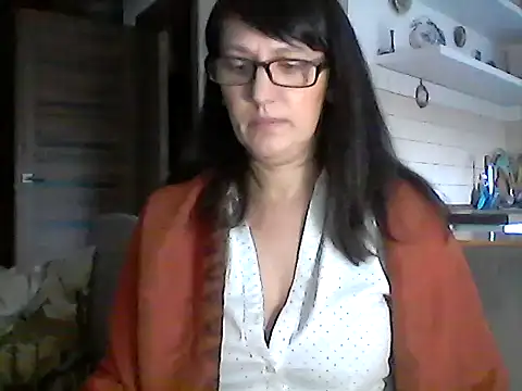 Snapshot of Elena48324 chatting on February 5, 2026, 12:23 pm Elena48324 online show from February 5, 2026, 12:23 pm