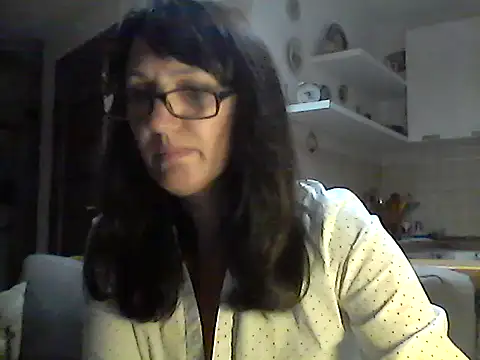 Snapshot of Elena48324 chatting on October 6, 2025, 5:46 pm Elena48324 online show from October 6, 2025, 5:46 pm