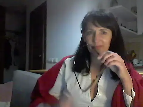 Snapshot of Elena48324 chatting on December 17, 2025, 6:02 pm Elena48324 online show from December 17, 2025, 6:02 pm