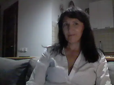 Snapshot of Elena48324 chatting on September 18, 2025, 6:22 pm Elena48324 online show from September 18, 2025, 6:22 pm