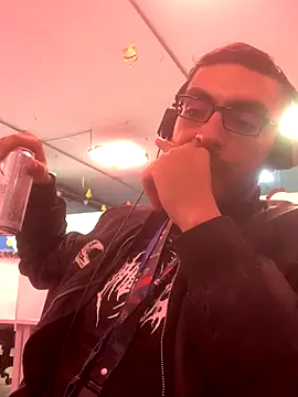 Snapshot of malek_xarx_ chatting on December 5, 2025, 5:11 pm malek xarx online show from December 5, 2025, 5:11 pm