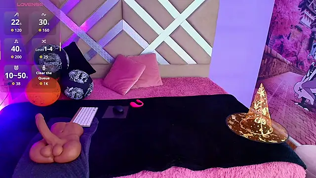 tiana rosse  online show from October 24, 2025, 12:04 pm