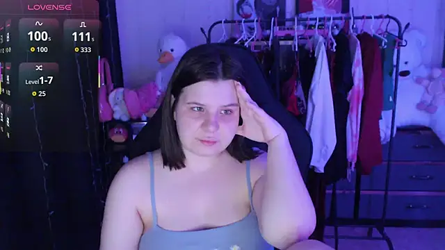 AmyVibess online show from May 23, 2026, 6:18 pm