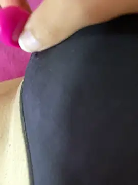 Esmeralda-berrys online show from April 5, 2026, 4:02 pm