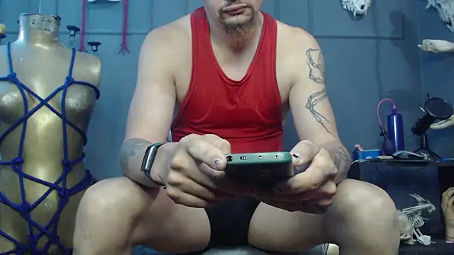 Snapshot of zain_kreigger chatting on April 5, 2026, 1:40 pm zain kreigger online show from April 5, 2026, 1:40 pm