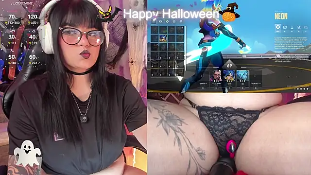 Snapshot of EternaAura chatting on October 30, 2025, 12:58 pm EternaAura online show from October 30, 2025, 12:58 pm