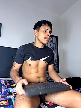 Snapshot of Luke_Stone chatting on December 4, 2025, 9:47 pm Luke Stone online show from December 4, 2025, 9:47 pm