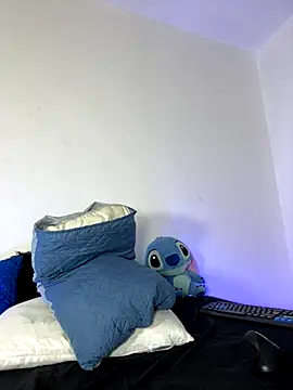 Snapshot of Luke_Stone chatting on September 19, 2025, 2:54 pm Luke Stone online show from September 19, 2025, 2:54 pm