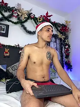 Snapshot of Luke_Stone chatting on December 18, 2025, 12:16 am Luke Stone online show from December 18, 2025, 12:16 am