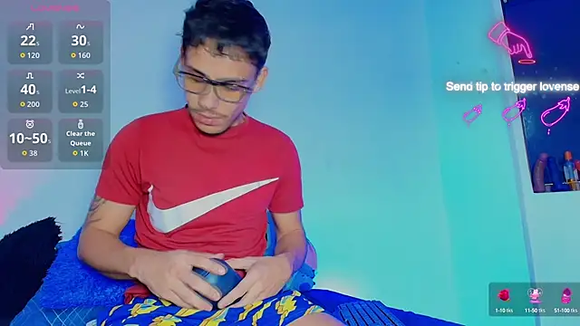 Snapshot of Luke_Stone chatting on September 13, 2025, 3:12 pm Luke Stone online show from September 13, 2025, 3:12 pm