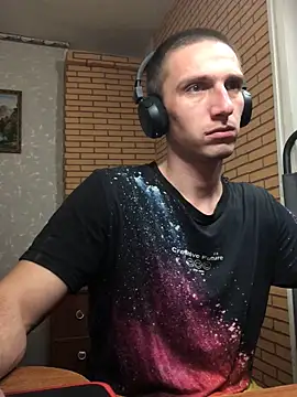 Snapshot of Alexilon chatting on November 24, 2025, 5:02 pm Alexilon online show from November 24, 2025, 5:02 pm