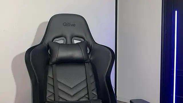 s meow online show from November 15, 2025, 10:47 pm