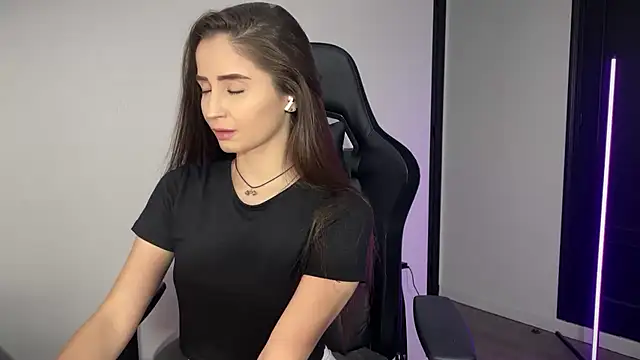 s meow online show from November 29, 2025, 9:48 pm