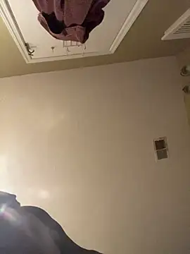 Snapshot of Jackfrost8871 chatting on December 16, 2025, 6:50 am Jackfrost8871 online show from December 16, 2025, 6:50 am