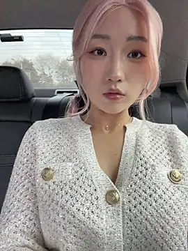 Snapshot of winter11 chatting on November 26, 2025, 2:22 am winter11 online show from November 26, 2025, 2:22 am