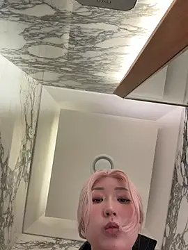 Snapshot of winter11 chatting on November 8, 2025, 5:00 am winter11 online show from November 8, 2025, 5:00 am