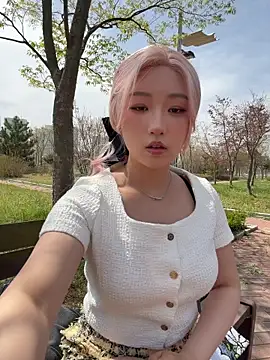 winter11 online show from April 19, 2026, 2:34 am