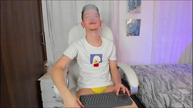 ThiagooJames online show from September 29, 2025, 2:29 am