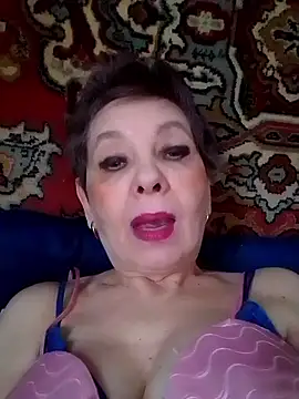 Snapshot of Rose60301 chatting on January 8, 2026, 11:27 am Rose60301 online show from January 8, 2026, 11:27 am