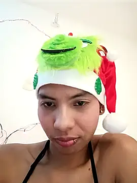 Snapshot of NovaTemptress chatting on December 17, 2025, 7:19 pm NovaTemptress online show from December 17, 2025, 7:19 pm