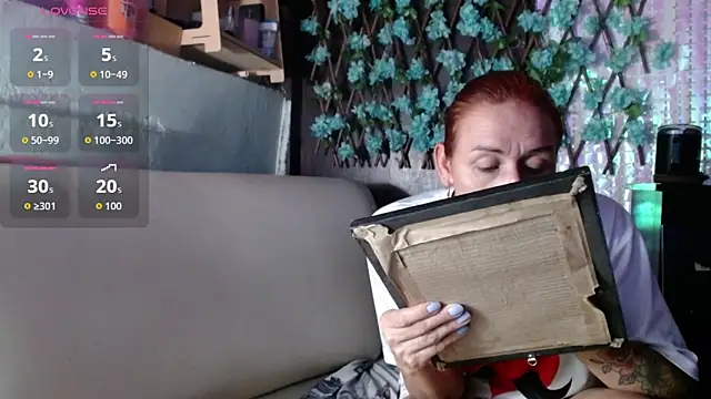 darling hott online show from March 10, 2026, 8:51 am