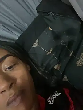 Snapshot of Morenasafadinhatesao chatting on November 10, 2025, 5:23 am Morenasafadinhatesao online show from November 10, 2025, 5:23 am