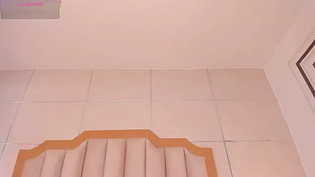 Snapshot of MaddieParker chatting on November 18, 2025, 11:15 pm MaddieParker online show from November 18, 2025, 11:15 pm