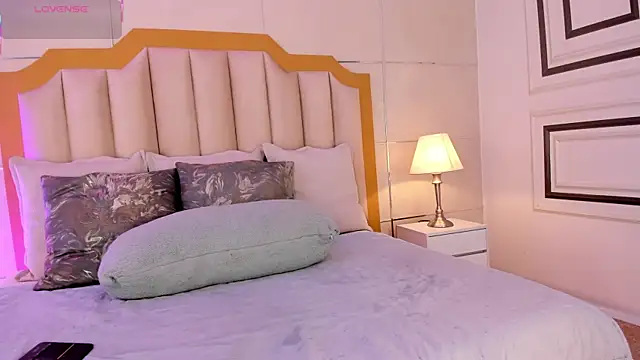 Snapshot of MaddieParker chatting on January 9, 2026, 5:42 pm MaddieParker online show from January 9, 2026, 5:42 pm