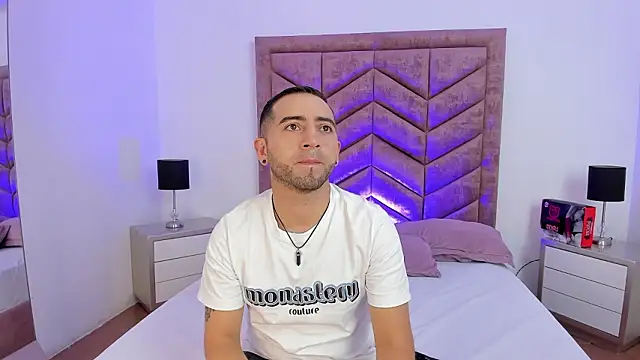 Lushian  online show from March 28, 2026, 4:08 pm