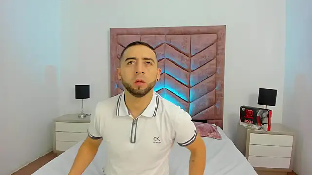 Snapshot of Lushian_ chatting on June 4, 2026, 4:11 pm Lushian online show from June 4, 2026, 4:11 pm