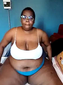 CuteHugeAxx online show from October 2, 2025, 7:45 am