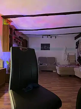 Seductively4 20 online show from February 6, 2026, 6:31 am