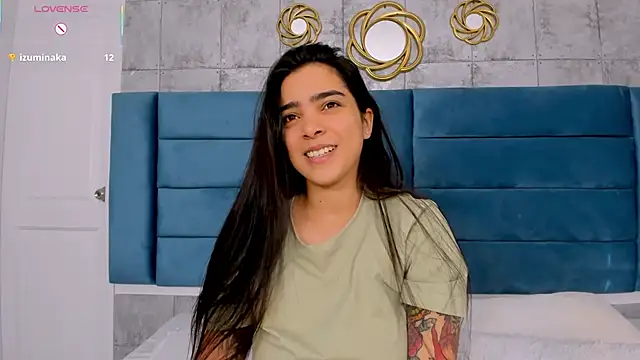 KamilaBetancourt online show from May 25, 2026, 1:54 pm