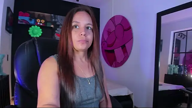 Snapshot of Marthina chatting on December 22, 2025, 1:50 am Marthina online show from December 22, 2025, 1:50 am