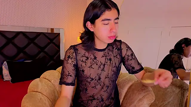 Snapshot of ryo_light chatting on November 22, 2025, 8:40 pm ryo light online show from November 22, 2025, 8:40 pm