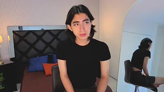 Snapshot of ryo_light chatting on October 4, 2025, 8:54 pm ryo light online show from October 4, 2025, 8:54 pm