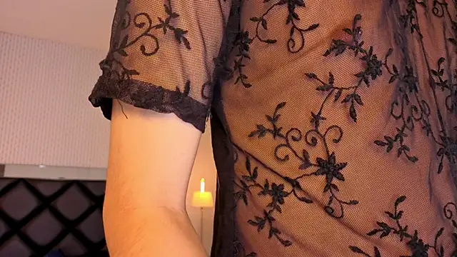 Snapshot of ryo_light chatting on October 26, 2025, 8:42 pm ryo light online show from October 26, 2025, 8:42 pm