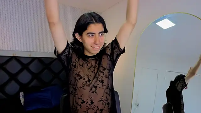 Snapshot of ryo_light chatting on October 27, 2025, 8:32 pm ryo light online show from October 27, 2025, 8:32 pm