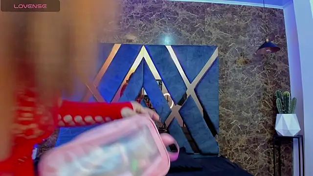 Snapshot of bianca_vega_ chatting on February 9, 2026, 11:30 am bianca vega online show from February 9, 2026, 11:30 am