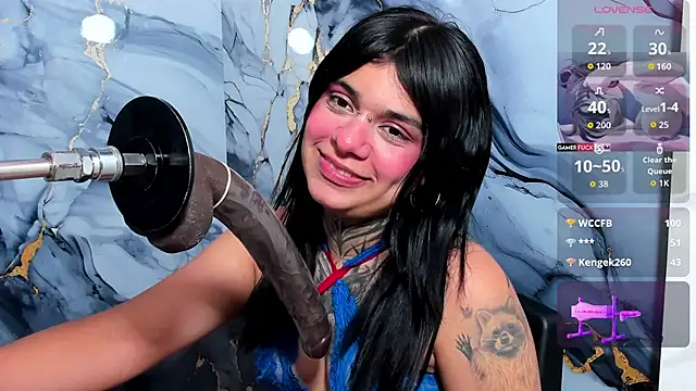 Emily Evo online show from October 26, 2025, 7:47 pm