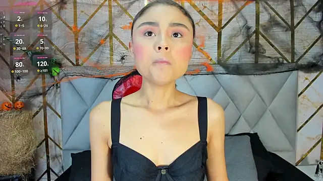 Snapshot of Cassidy_14 chatting on October 27, 2025, 7:59 pm Cassidy 14 online show from October 27, 2025, 7:59 pm