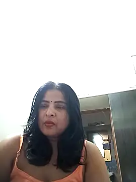 Snapshot of srimasrima chatting on October 12, 2025, 1:45 pm srimasrima online show from October 12, 2025, 1:45 pm