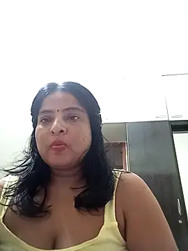 Snapshot of srimasrima chatting on October 6, 2025, 9:21 am srimasrima online show from October 6, 2025, 9:21 am