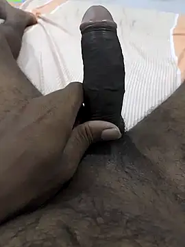 Snapshot of Luky2-35 chatting on October 3, 2025, 6:42 pm Luky2-35 online show from October 3, 2025, 6:42 pm