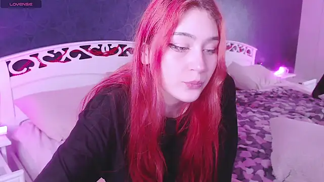 Lili Luuu online show from January 19, 2026, 3:43 am