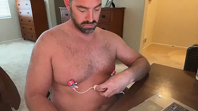 Snapshot of spongers1402 chatting on March 31, 2026, 6:43 pm spongers1402 online show from March 31, 2026, 6:43 pm