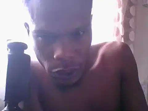 Snapshot of BIGBOYSOUTH chatting on October 6, 2025, 1:56 pm BIGBOYSOUTH online show from October 6, 2025, 1:56 pm